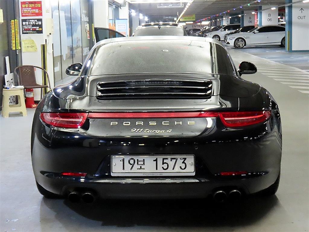 Porsche 911 - Vista 10