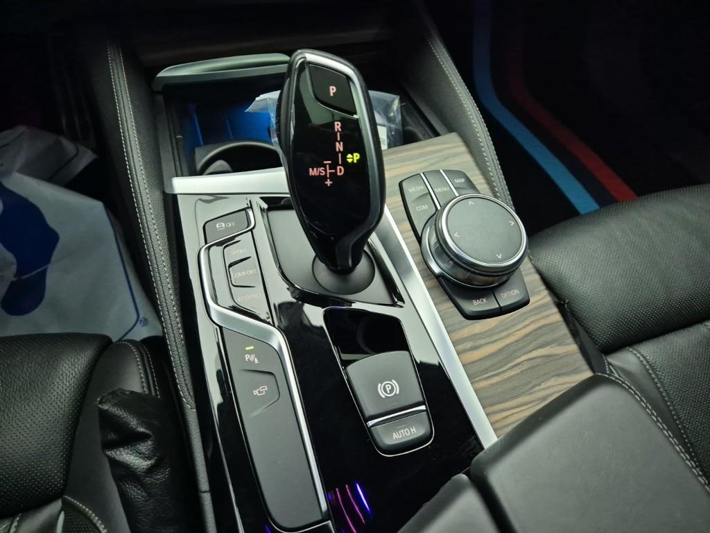 BMW 5 Series - Vista 8