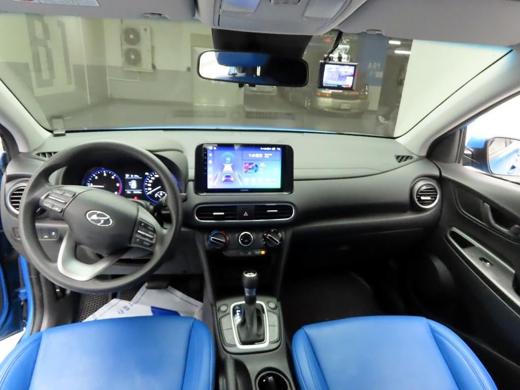 HYUNDAI Kona - Vista 6