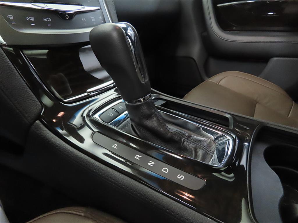 Lincoln MKS - Vista 9