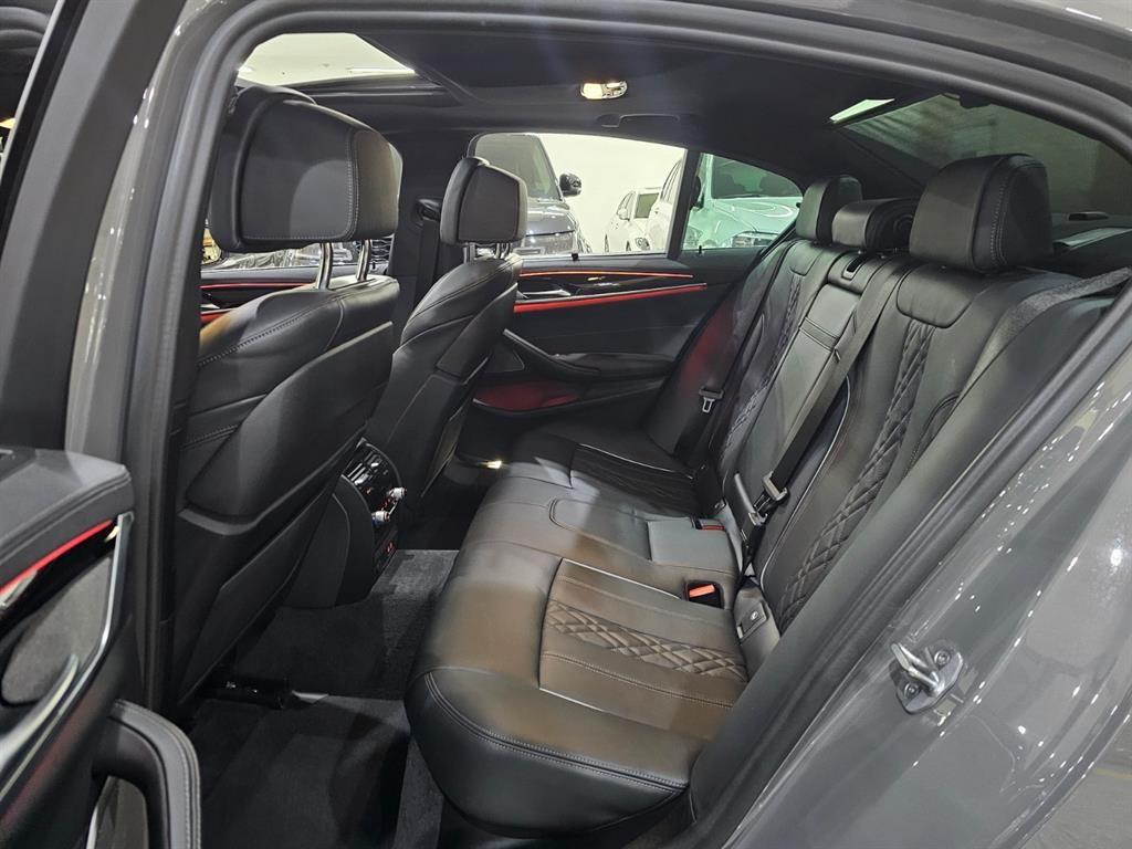 BMW 5 Series - Vista 10