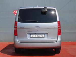 HYUNDAI Starex - Vista 8