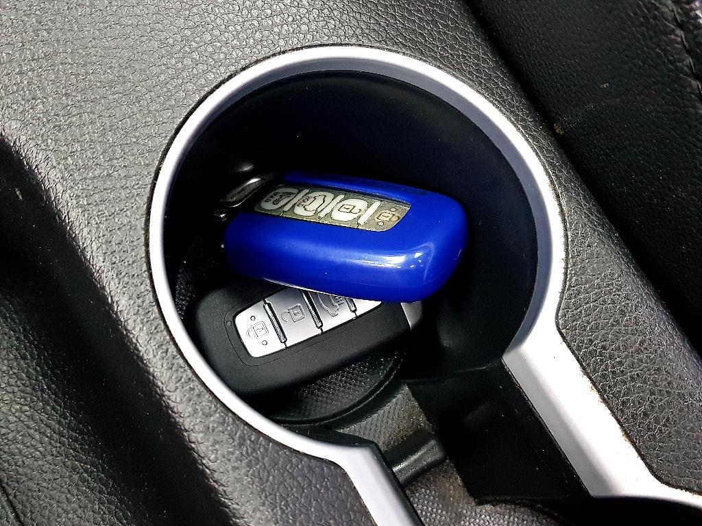 HYUNDAI i30 2012 Blanco - Importación desde Corea - HF Imports Iquique - Foto 15