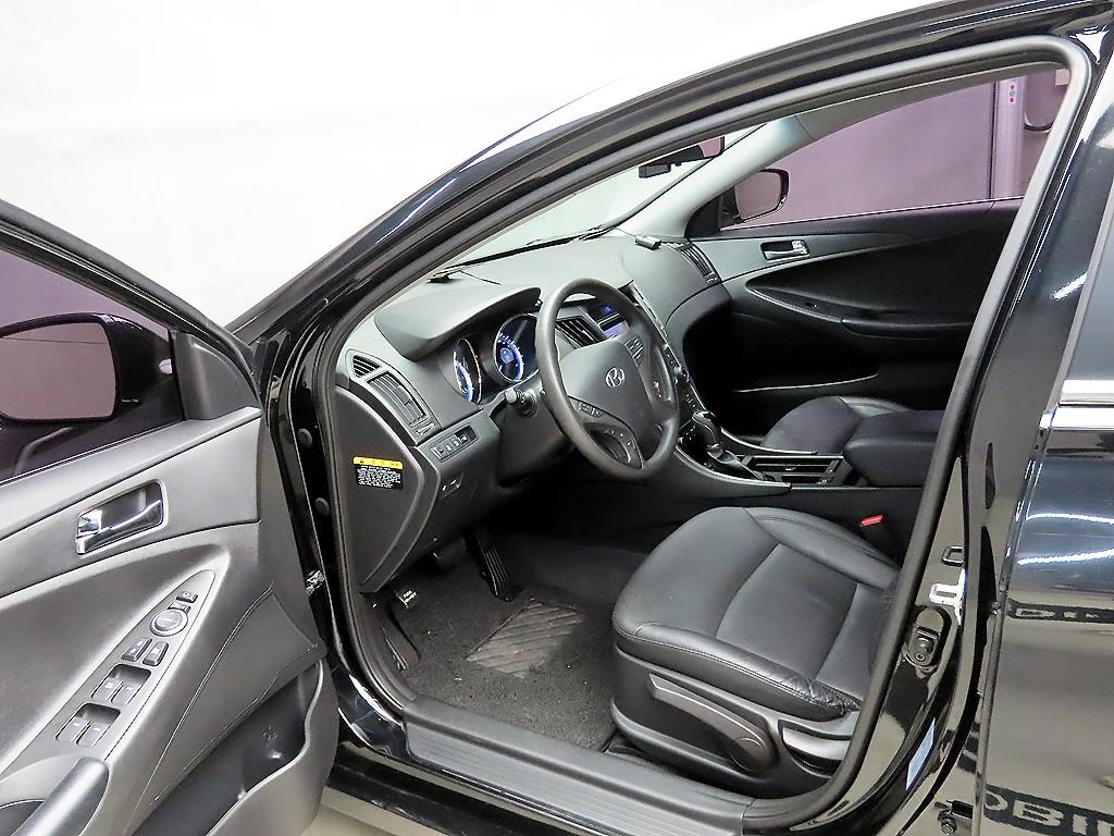 HYUNDAI Sonata - Vista 5