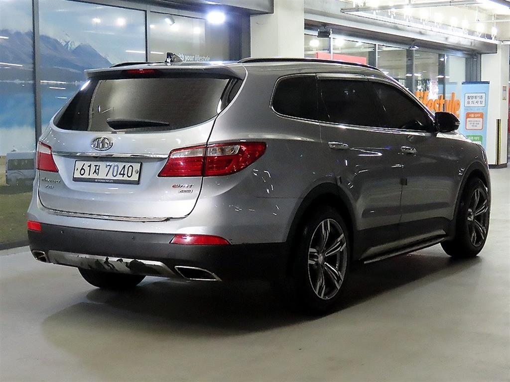 HYUNDAI Maxcruz - Vista 4