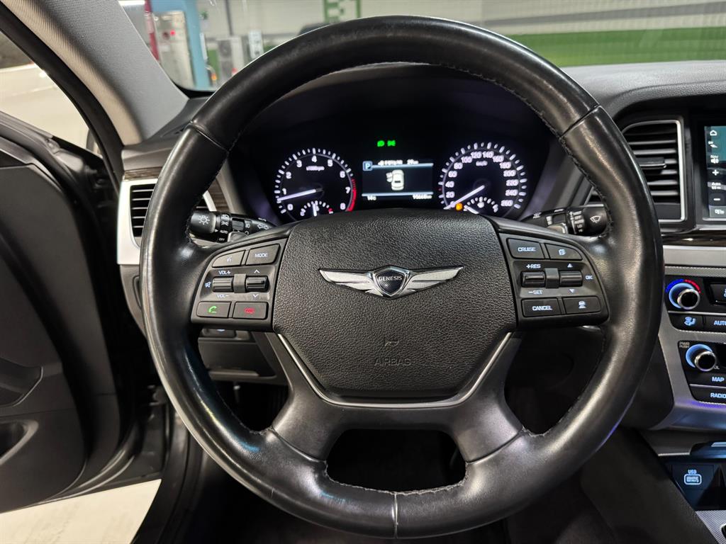 Genesis G80 - Vista 10