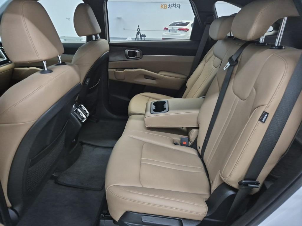 KIA Sorento - Vista 12