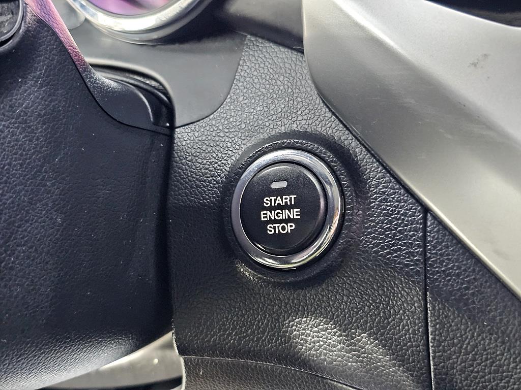 Ssangyong Tivoli 2015 Blanco - Importación desde Corea - HF Imports Iquique - Foto 14