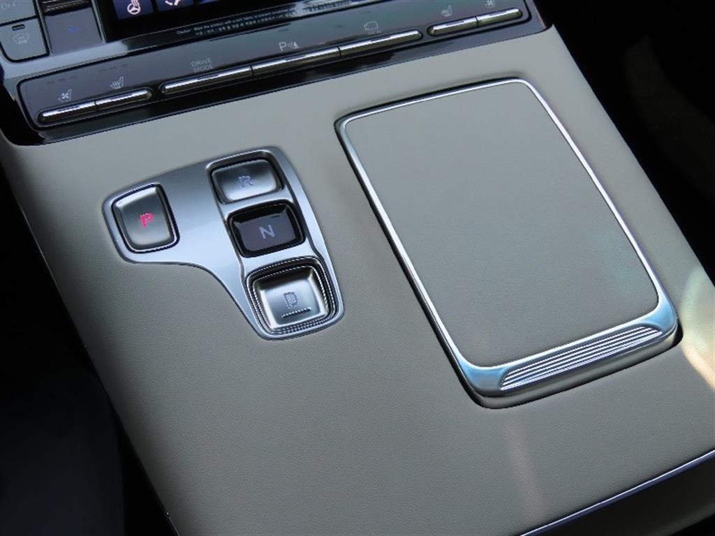 HYUNDAI Grandeur - Vista 11