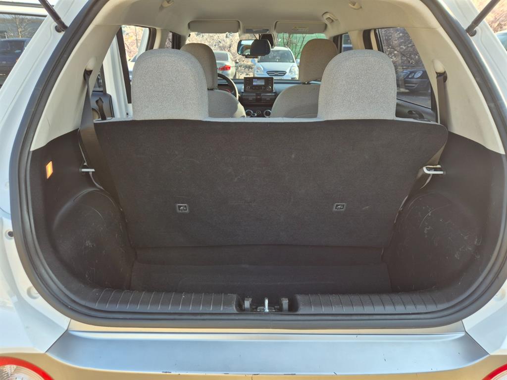 HYUNDAI Casper - Vista 12