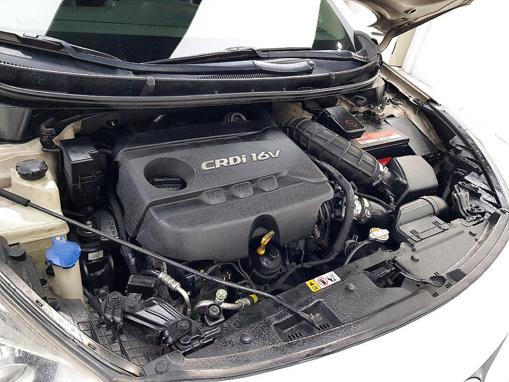 HYUNDAI i30 - Vista 6