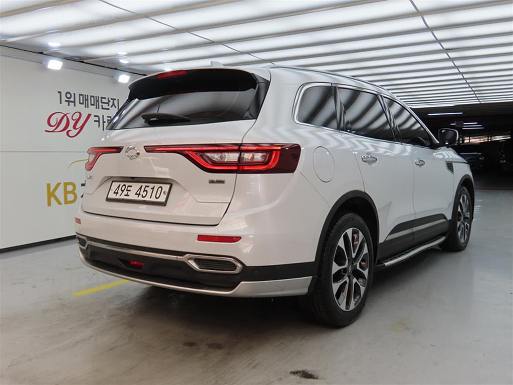 SAMSUNG QM6 - Vista 4