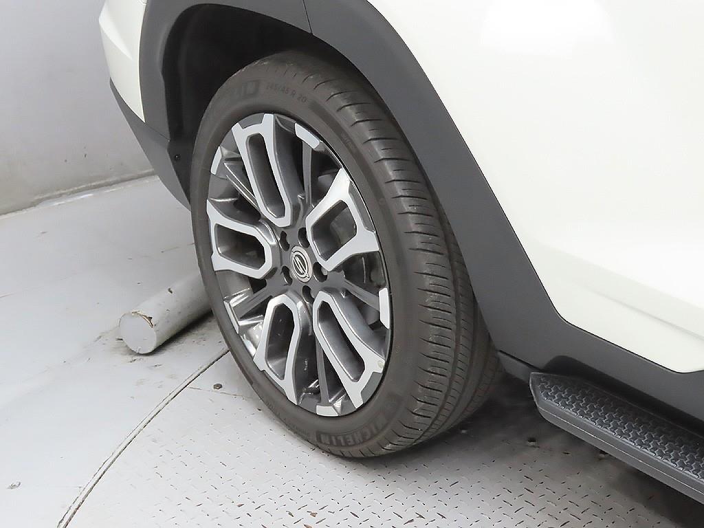 Ssangyong Torres - Vista 9