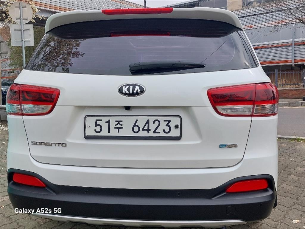 KIA Sorento - Vista 4