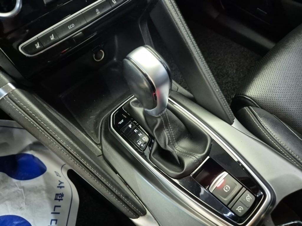 SAMSUNG QM6 - Vista 8