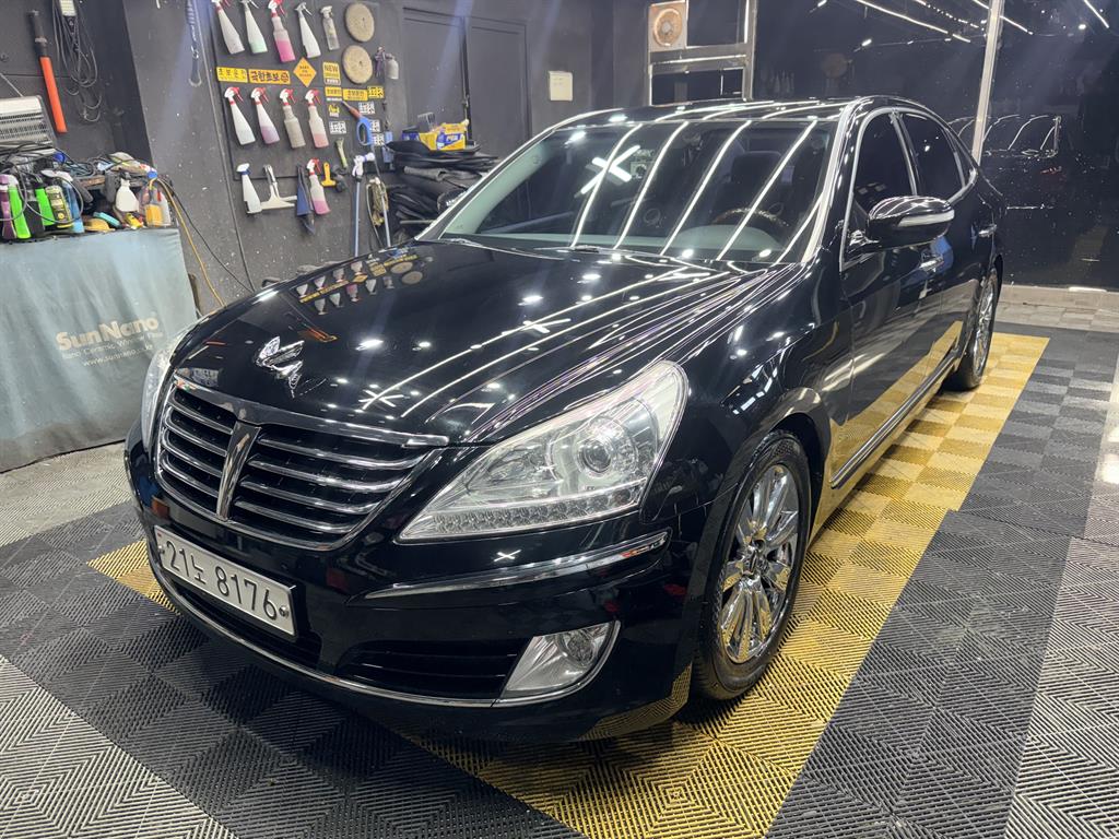 HYUNDAI Equus - Vista 3