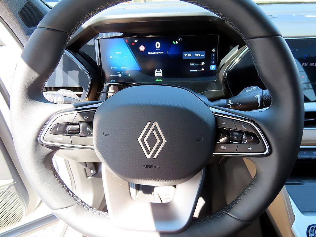 SAMSUNG Grand Koleos - Vista 8