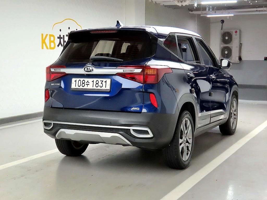KIA Seltos - Vista 4