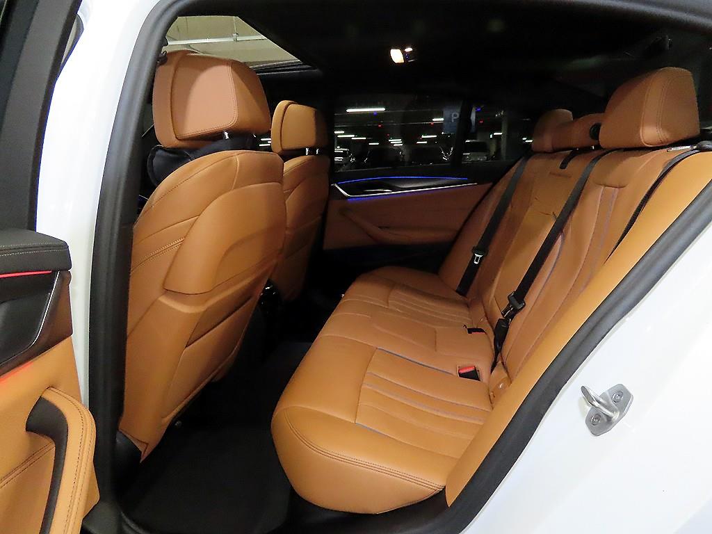 BMW 5 Series - Vista 7