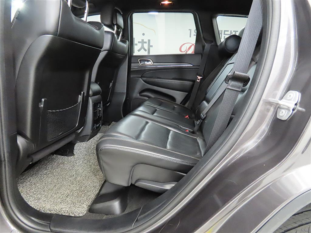 Jeep Cherokee - Vista 6