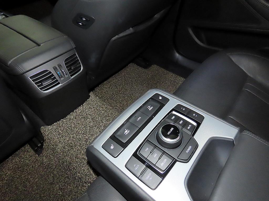 Genesis G80 2017 Blanco - Importación desde Corea - HF Imports Iquique - Foto 17