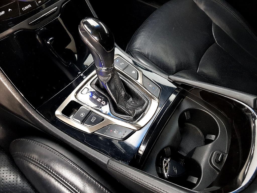 HYUNDAI Grandeur - Vista 12