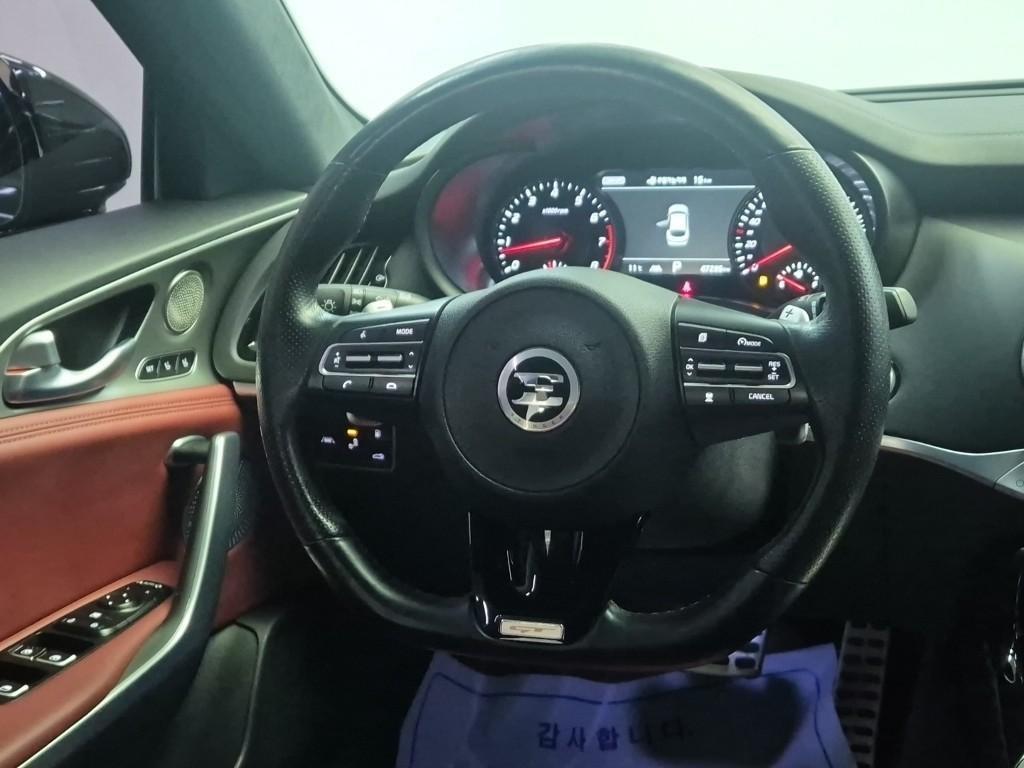 KIA Stinger - Vista 9