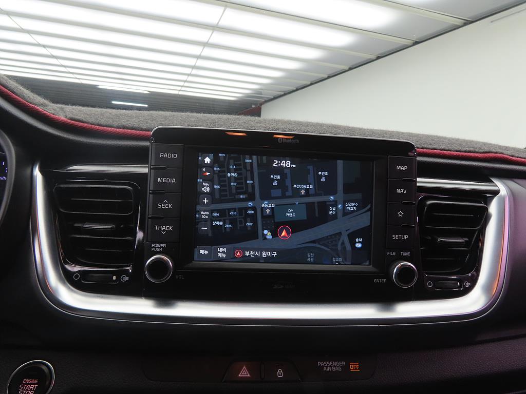 KIA Stonic 2018 Amarillo - Importación desde Corea - HF Imports Iquique - Foto 13