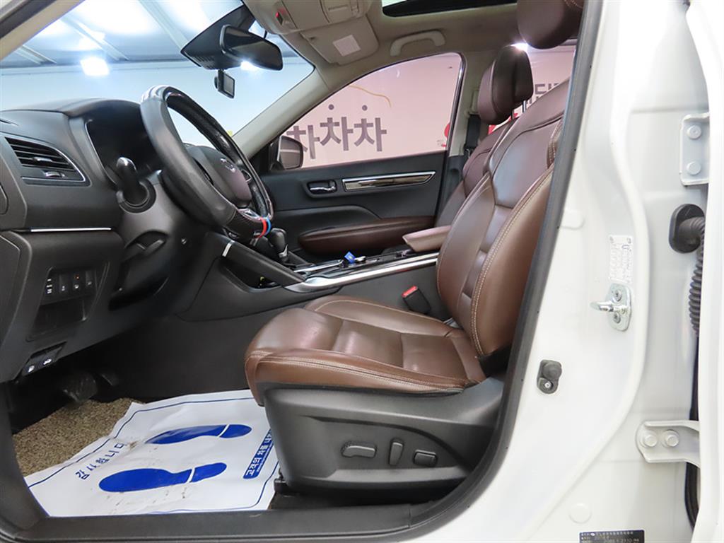 SAMSUNG QM6 - Vista 5