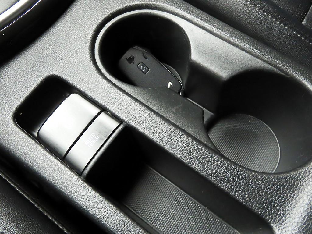 KIA Seltos - Vista 12