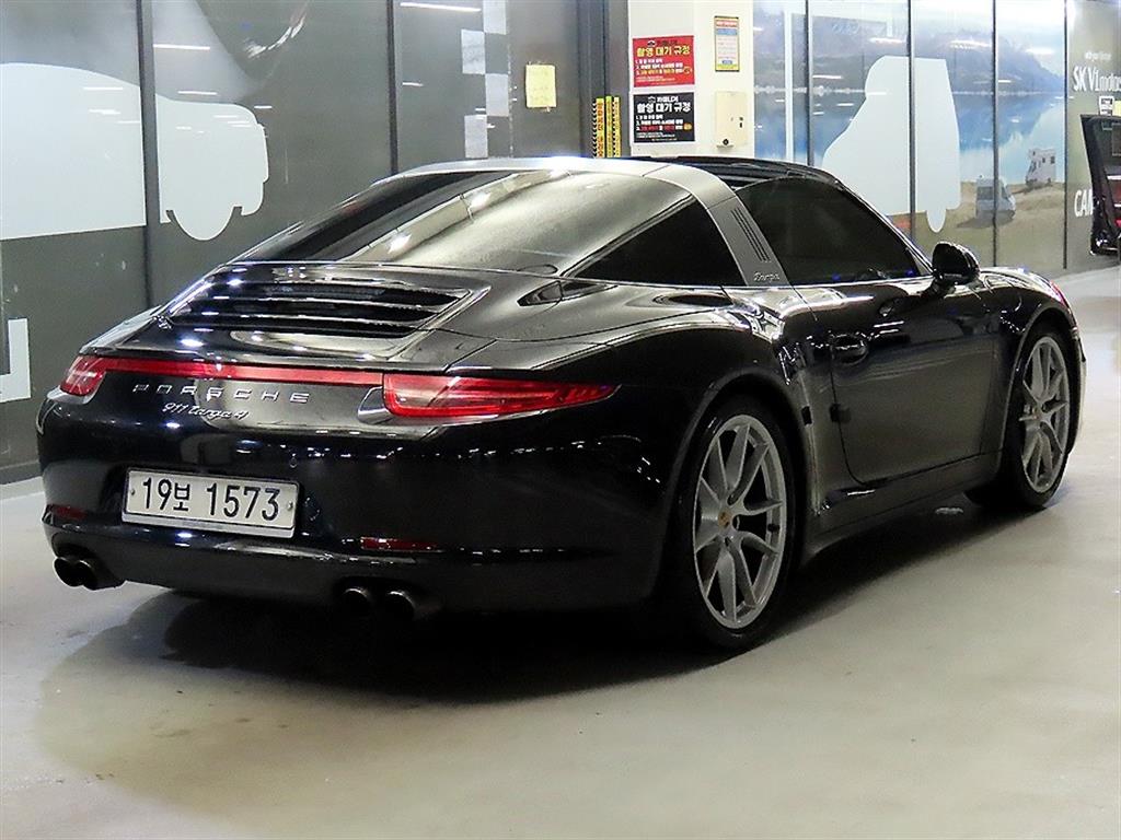 Porsche 911 - Vista 9