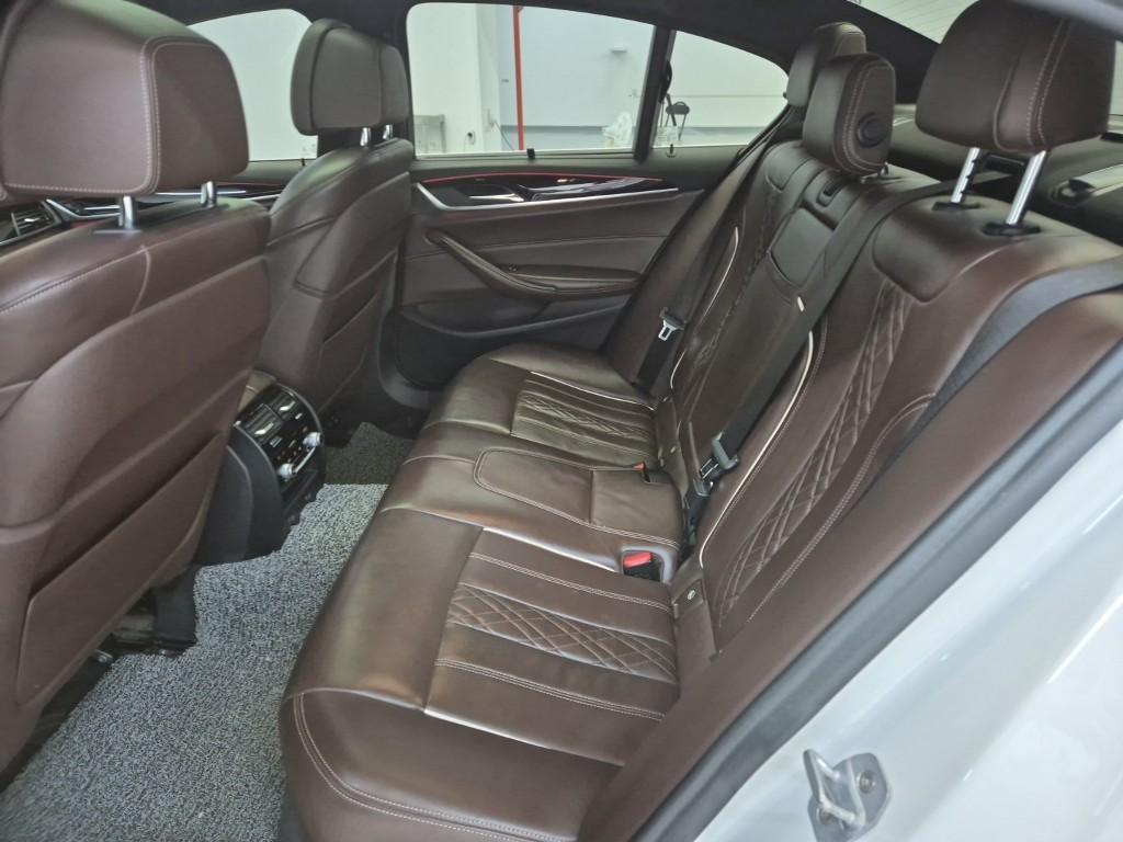 BMW 5 Series - Vista 9