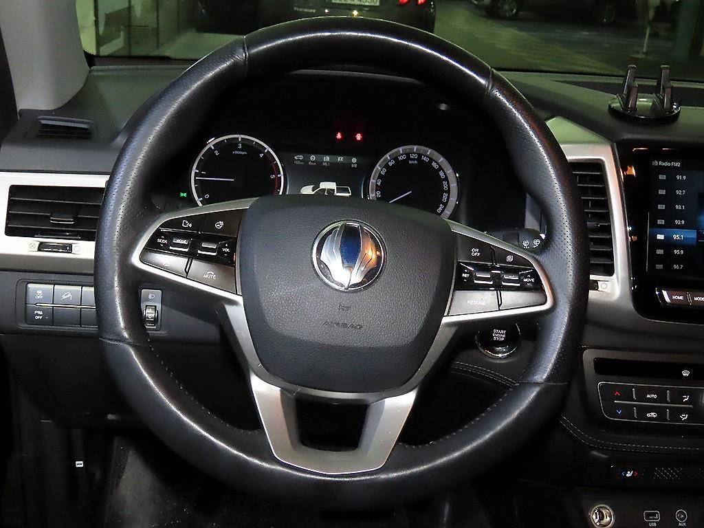 Ssangyong Rexton - Vista 8