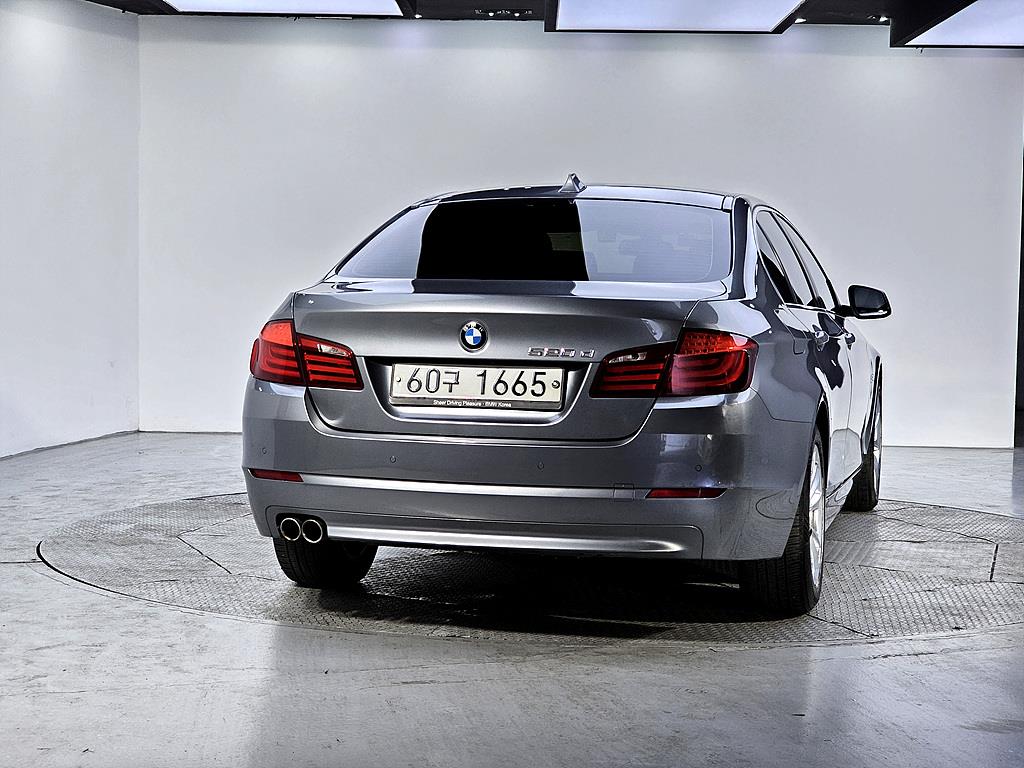 BMW 5 Series - Vista 3