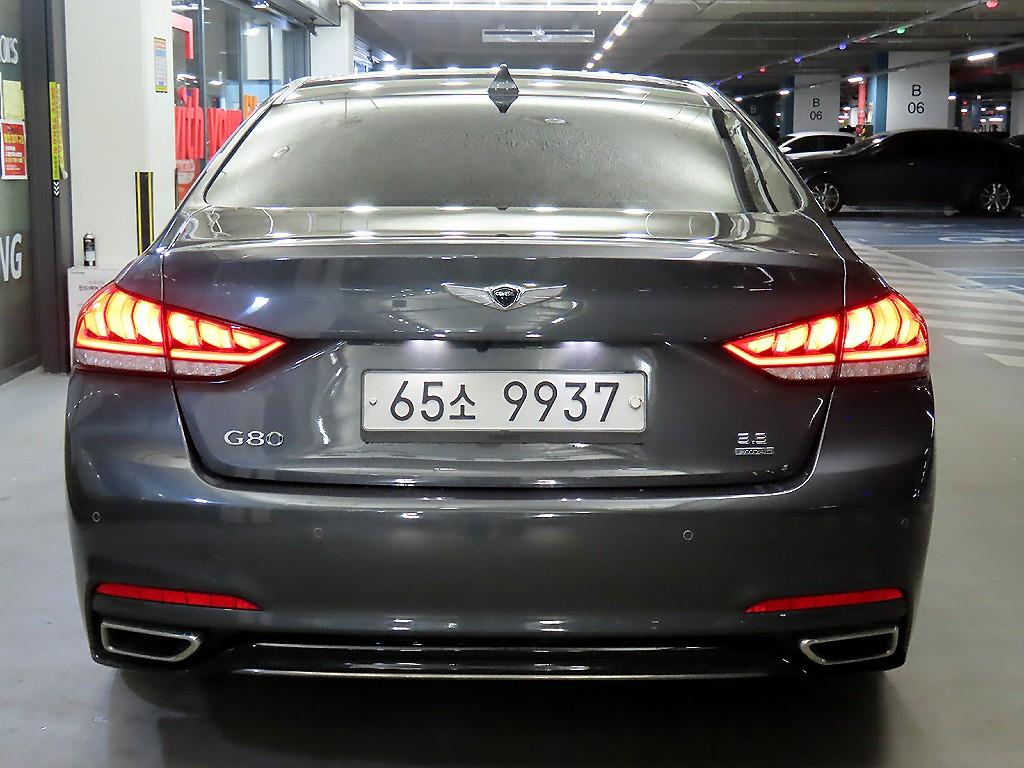 Genesis G80 - Vista 5