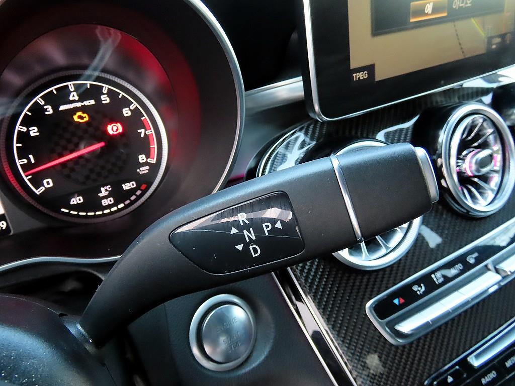 Mercedes Benz GLC Class - Vista 11