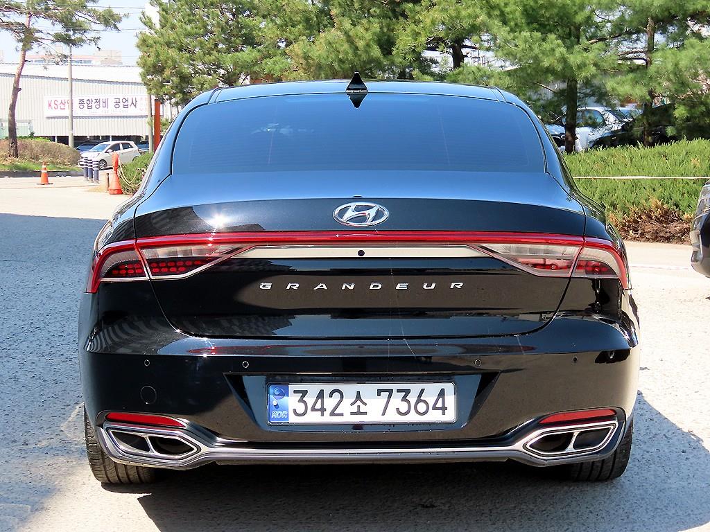 HYUNDAI Grandeur - Vista 4