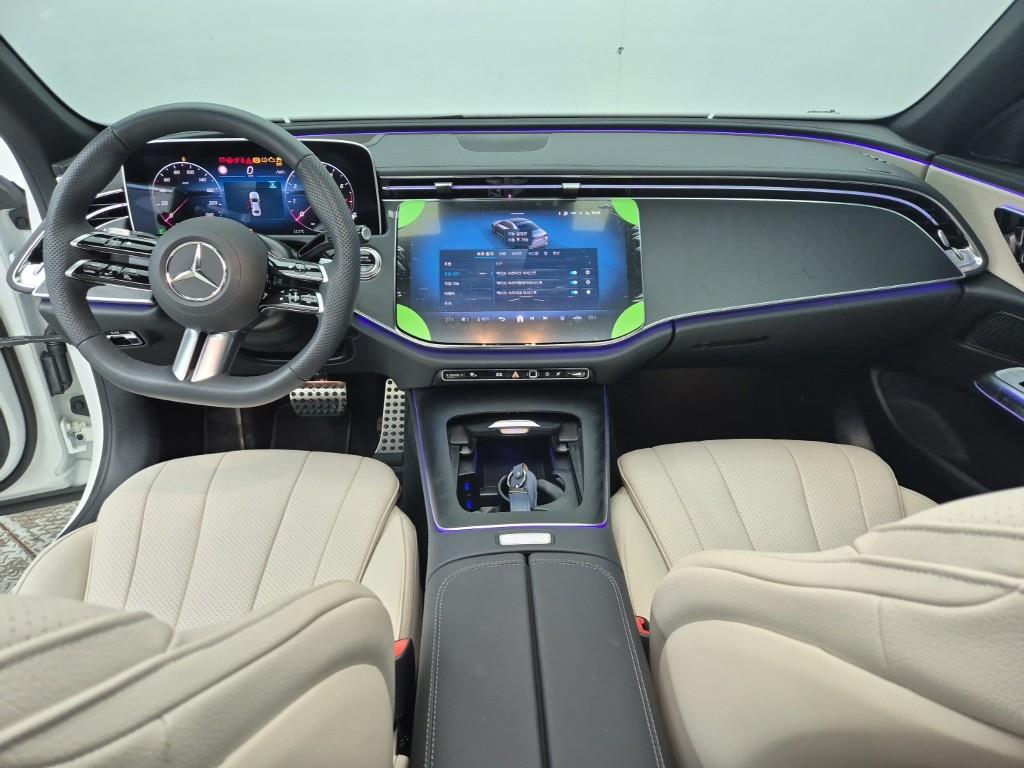 Mercedes Benz E class - Vista 5
