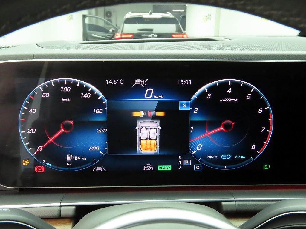 Mercedes Benz GLE Class - Vista 5