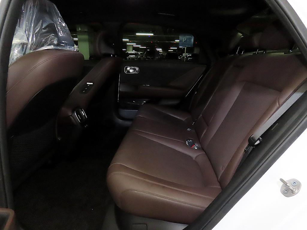 HYUNDAI Ioniq 6 - Vista 7