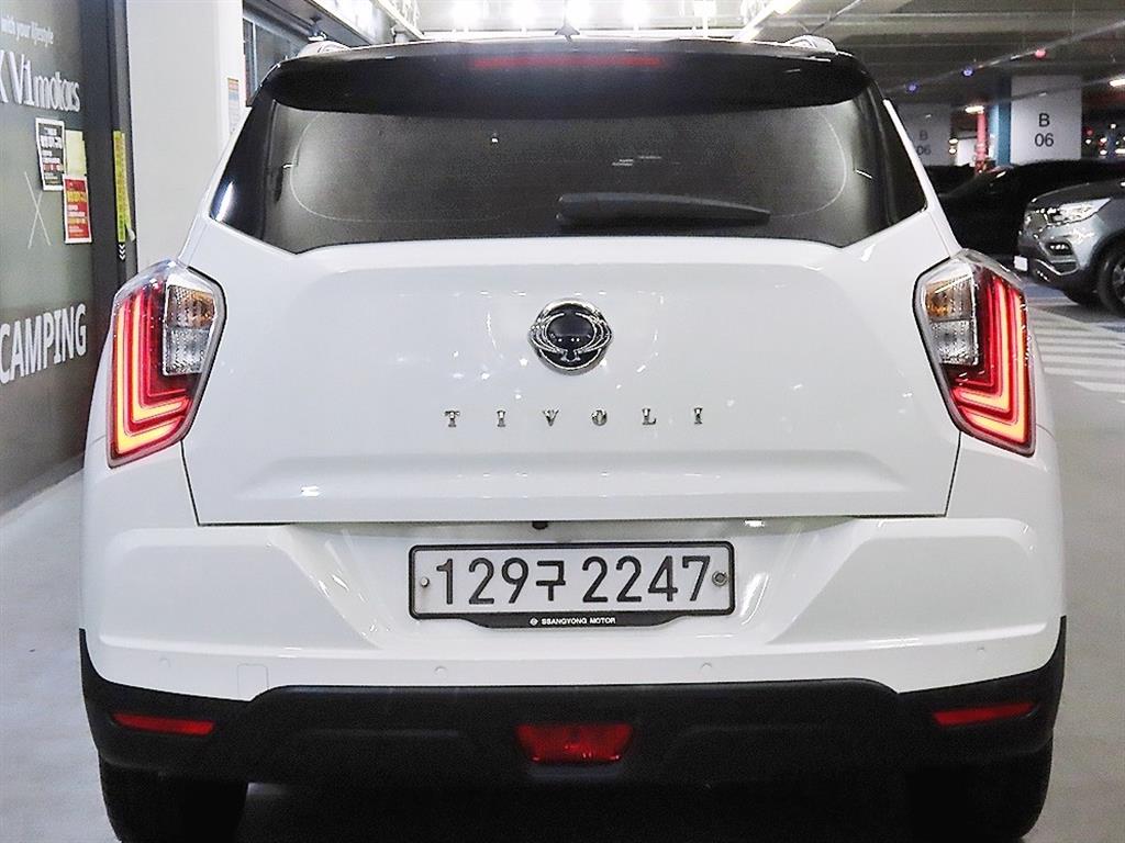 Ssangyong Tivoli - Vista 5