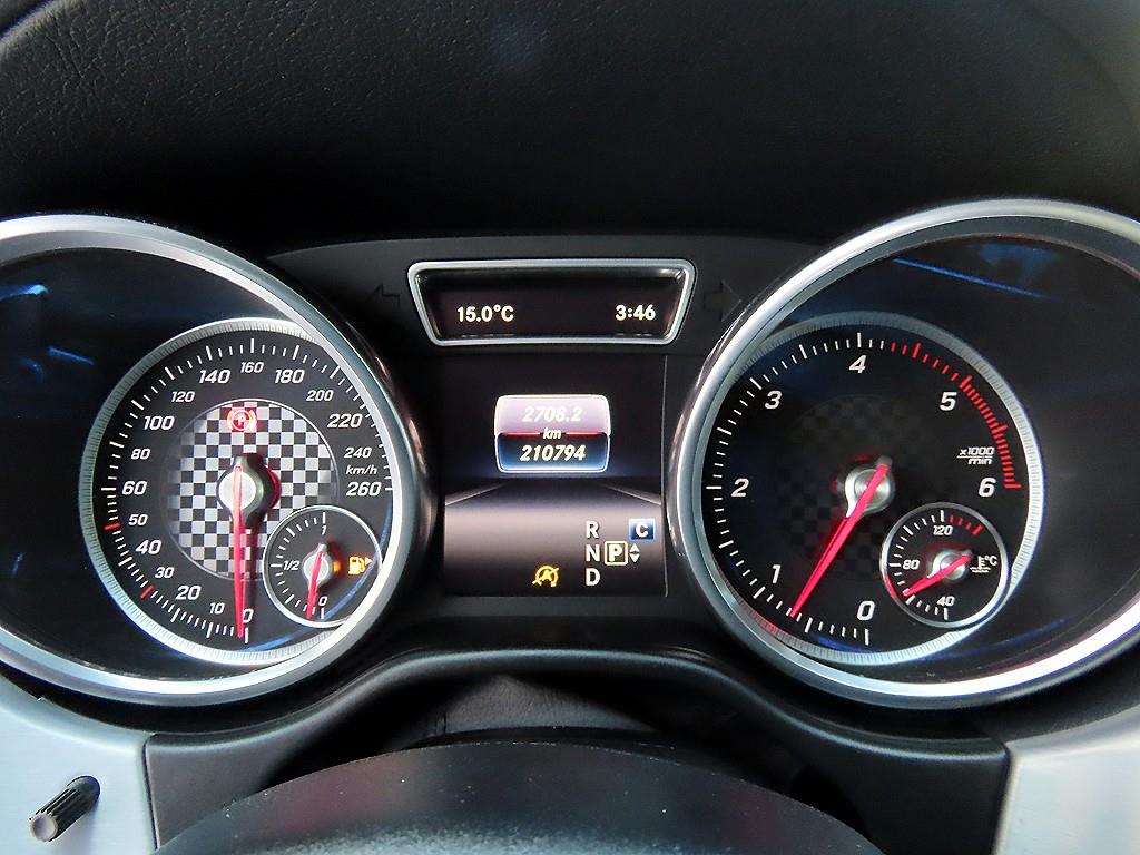 Mercedes Benz GLE Class - Vista 9