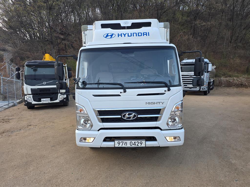 medium and large cargo truck - Vista 3