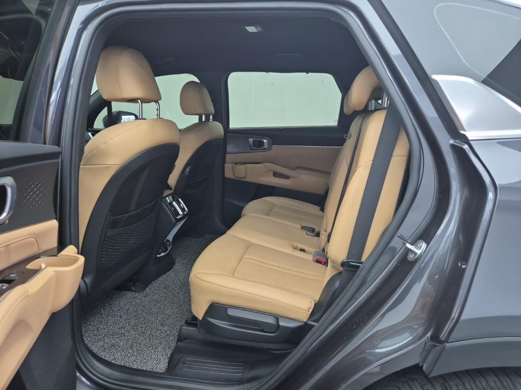 KIA Sorento - Vista 12