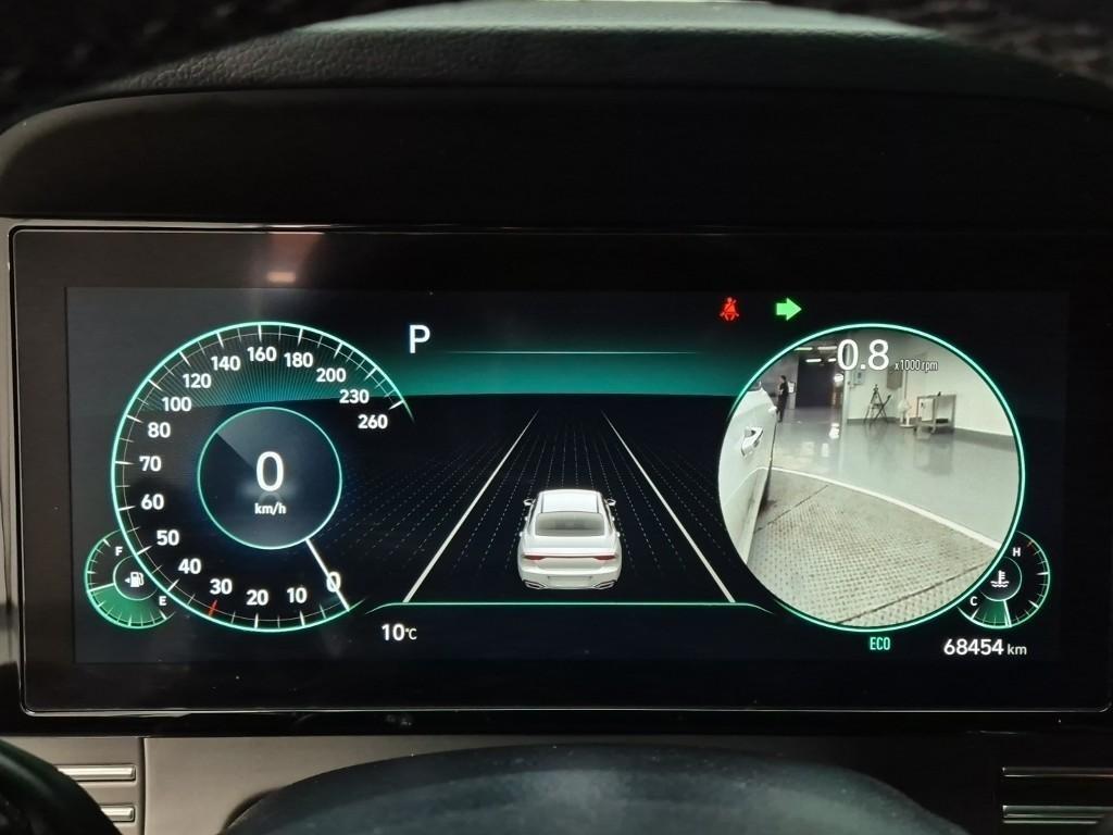 HYUNDAI Grandeur - Vista 6