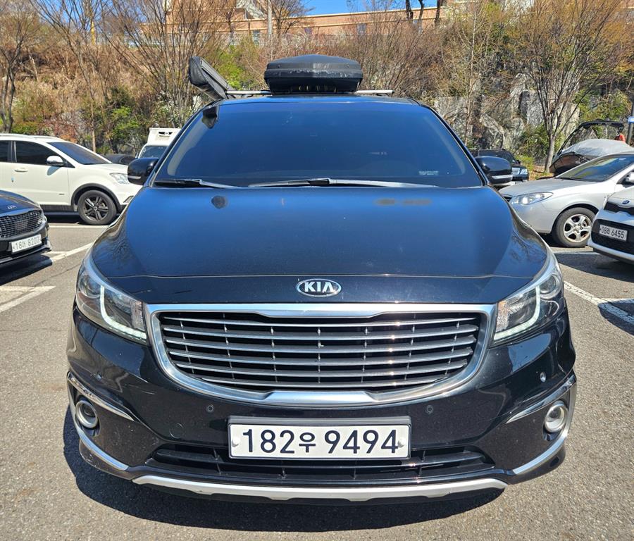 KIA Carnival 2018 Negro - Importación desde Corea - HF Imports Iquique - Foto 1