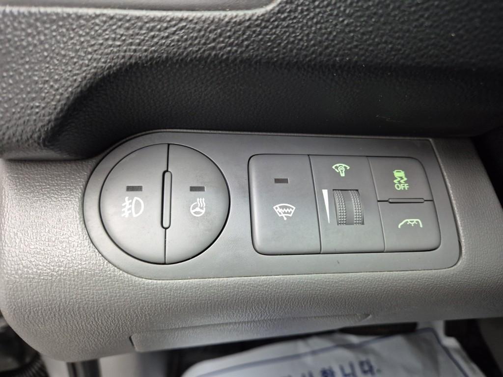 HYUNDAI Starex - Vista 12