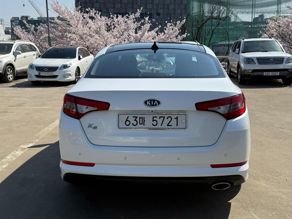 KIA K5 - Vista 5