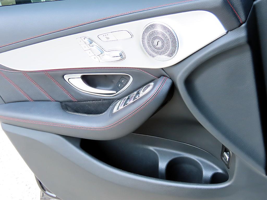 Mercedes Benz GLC Class - Vista 12