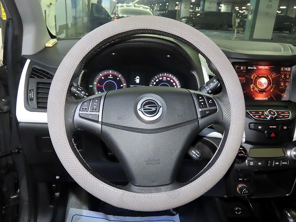 Ssangyong Korando - Vista 8